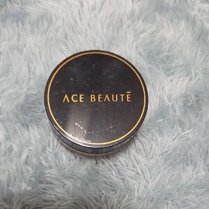 Ace Beauté Black and Gold Compact